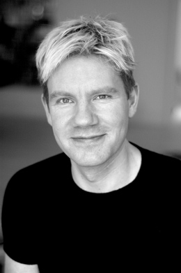 <B></td></tr></table>Bjørn Lomborg</B><BR>Danish academic, ecologist and author of two global bestsellers - The Skeptical Environmentalist and Cool It!<BR>External professor at Copenhagen Business School and director of the Copenhagen Consensus Center<BR>Commentator on events in print and television media (e.g., New York Times, Wall Street Journal, The Guardian, CNN, BBC)<BR>His monthly column is published in nineteen languages and read by over 30 million readers worldwide<BR>According to Time magazine, he is one of the one hundred most influential people in the world and one of the fifty people who, according to The Guardian, could save the planet<BR>Since 2012, he has been living in Prague