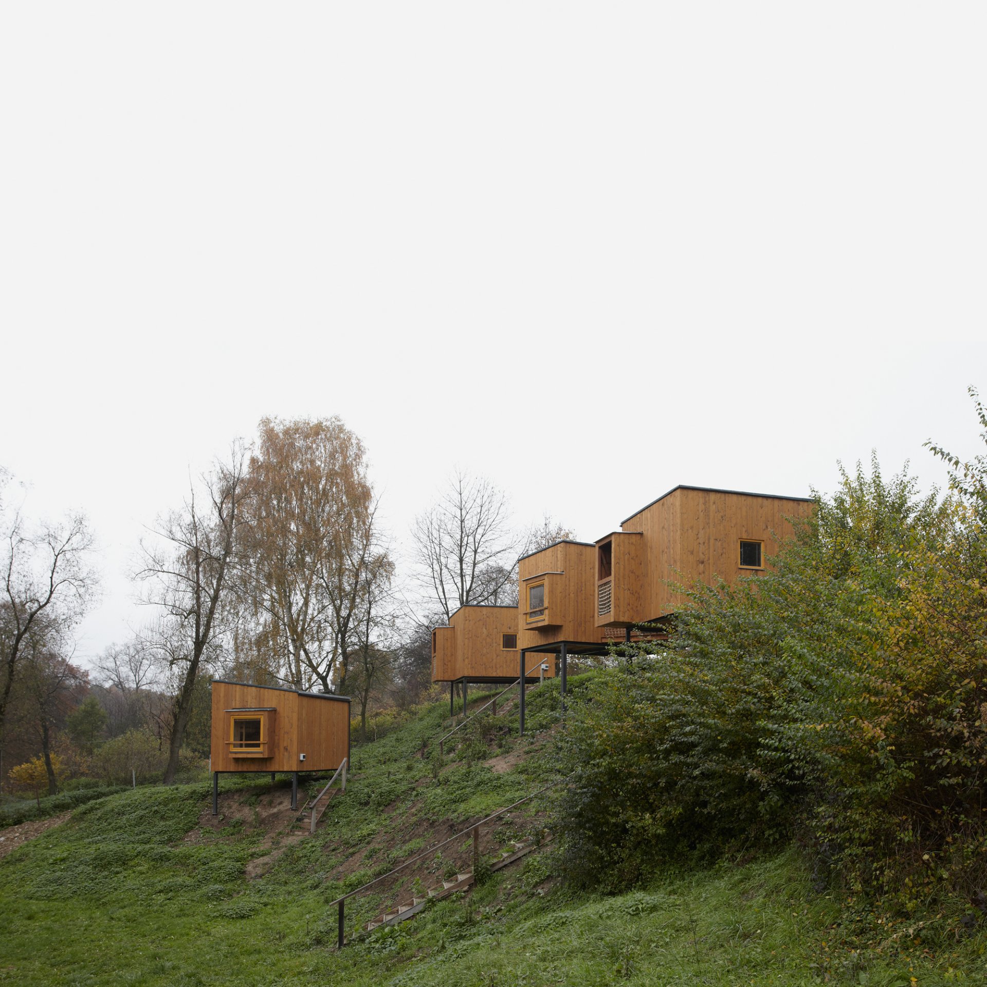 archiweb-cz-kemp-nedamov