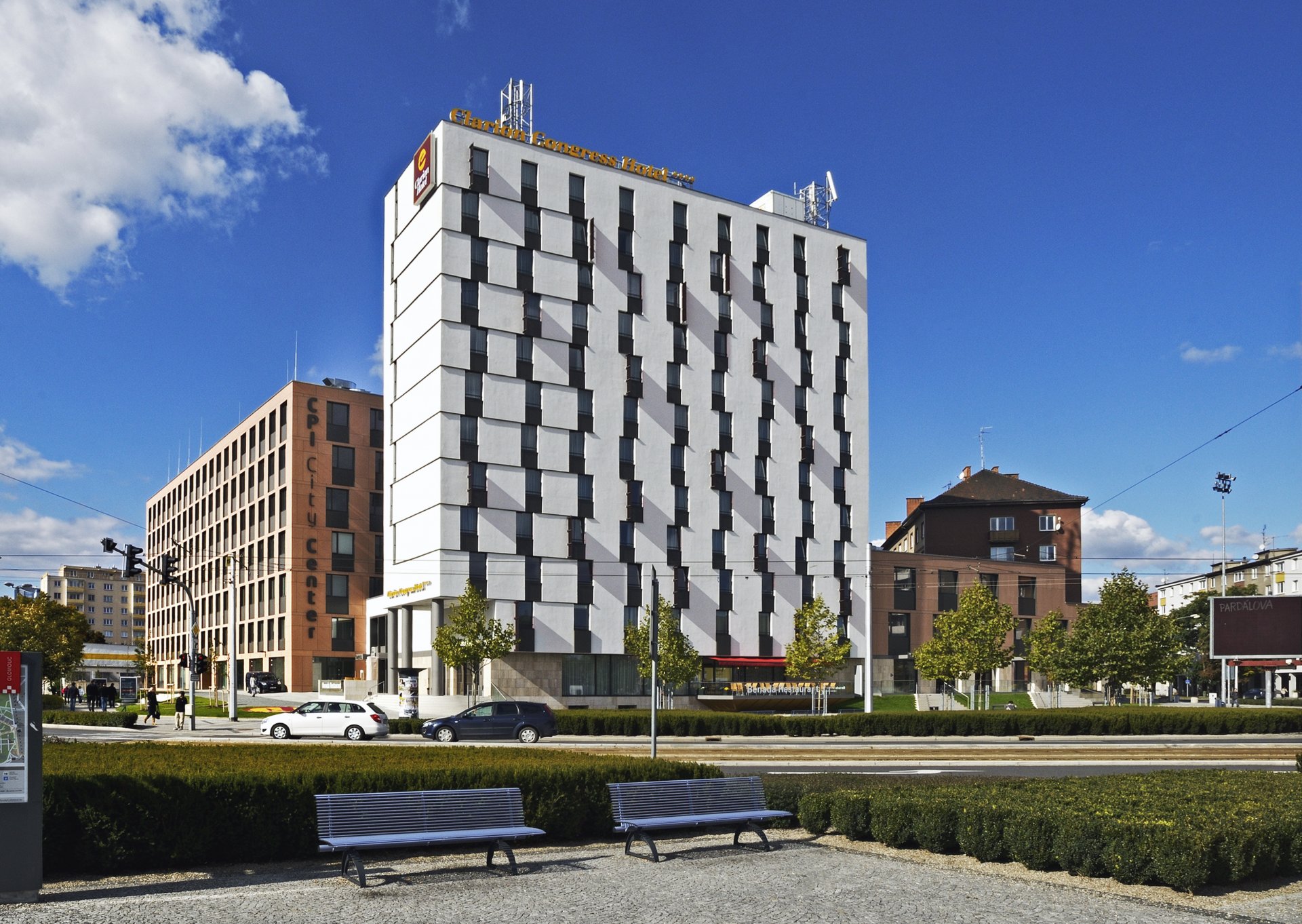 archiweb.cz CPI City Center Olomouc a Clarion Congress Hotel Olomouc****