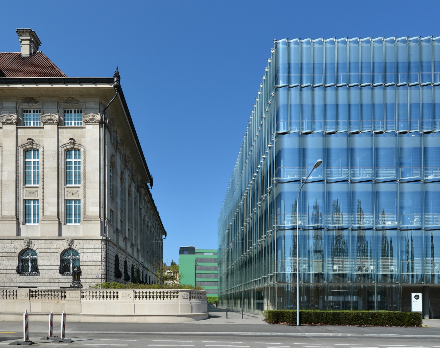archiweb.cz - Swiss Re Next office building