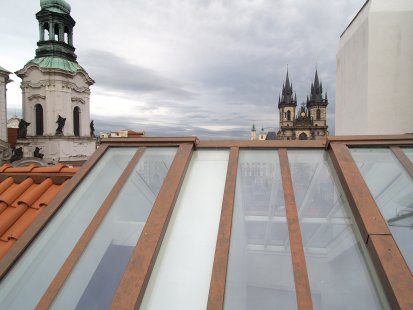 Atypical roof windows for heritage-protected houses - Solara HISTORIC, studio roof glazing across the ridge, exterior II - Solara HISTORICAL, studio roof glazing over the ridge, exterior II