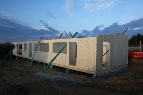 <title>Open Door Day in a Modern Wooden Building Near Karlštejn</title>    Open Door Day in a Modern Wooden Building Near Karlštejn