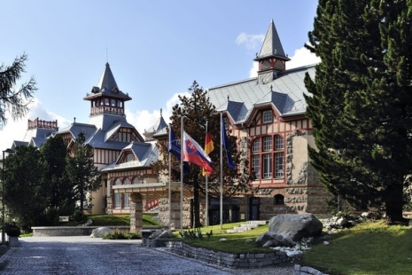 Nejhezčí energeticky šetrný rodinný dům je ve Vonoklasech u Prahy - Rekonstrukce: 3. Rekonstrukce a dostavba Grand Hotelu Kempinski High Tatras - Štrbské Pleso