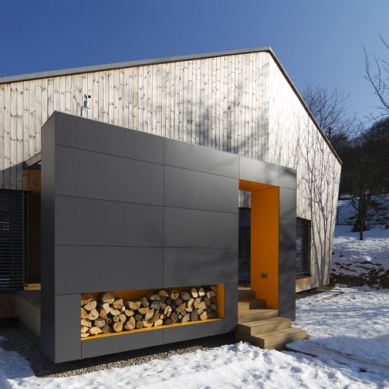 The most beautiful energy-efficient family house is in Vonoklasy near Prague - <translation>Dřevostavba: 1. Low-energy weekend house in Nosice</translation>