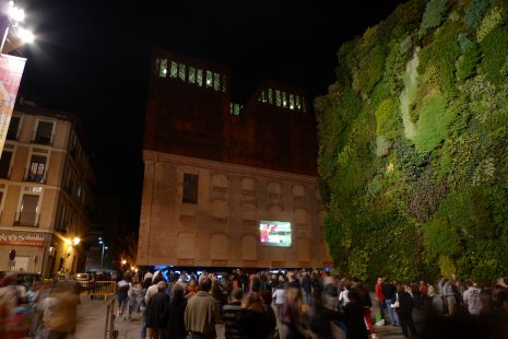 Gallery of Fine Arts at the Turn of the Millennium - <B>Caixa Forum Madrid - Herzog & De Meuron</B><br>- gallery as an example of a building representing a private cultural institution - the Caixa Forum Foundation<br>- remarkable concept of the building - unusual, technically unique approach to reconstruction<br>- brilliantly managed urban context - connection to Avenuda del Prado and neighboring urban spaces<br>- bland exhibition halls without natural lighting