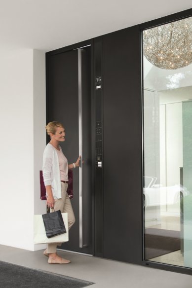 Automatizace oken, dveří i celých objektů snadno a s elegancí - Schüco Door Control System
