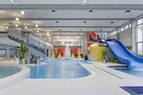 Protiskluzné dlaždice RAKO zvýšily bezpečnost  návštěvníků nového aquaparku v Mladé Boleslavi