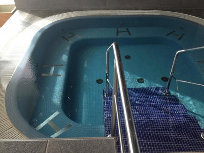 Využití mozaiky v bazénech a wellness   - Aqualand Moravia