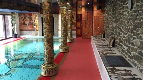 Využití mozaiky v bazénech a wellness   - Antické lázně v Plzni