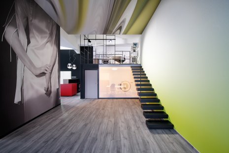 Smart Walls - tensioned walls made of smart textiles