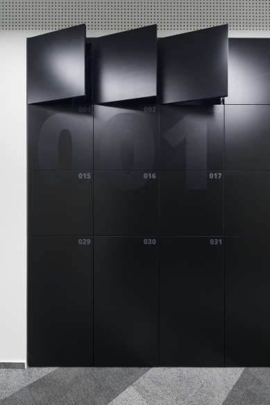 LOCKERS BESPOKE