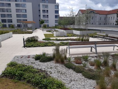 Střechy a terasy bytového domu Panorama Plzeň: střešní hydroizolační pásy a fólie BMI Icopal a BMI Vedag v praxi