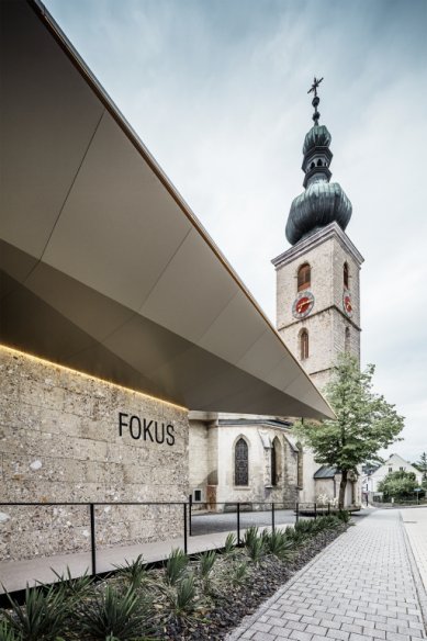 Bronzové farní centrum FOKUS