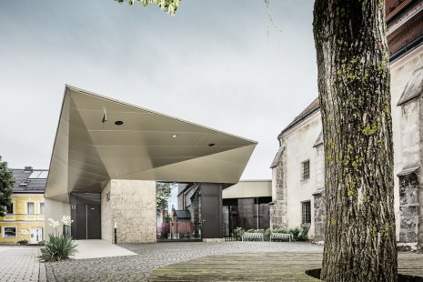 Bronzové farní centrum FOKUS