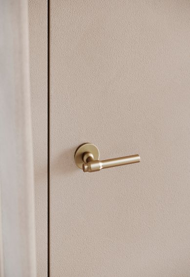 Quincalux: Door handles, grips, and interior fittings that will not leave you cold - Copenhagen