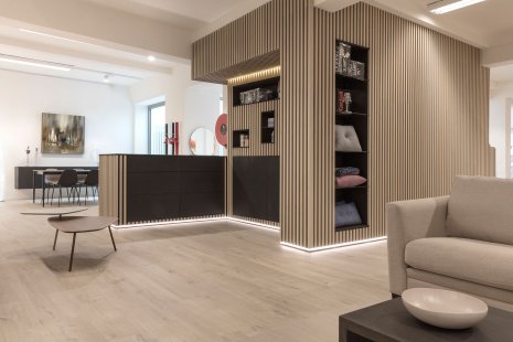 Voděodolné laminátové podlahy Pergo pro komerční využití