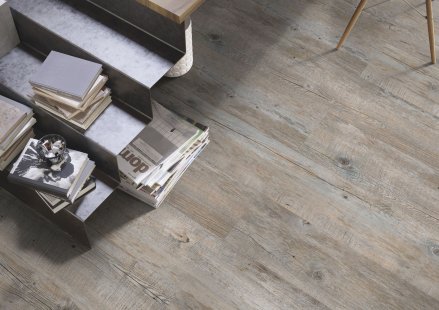 Současná kolekce vinylových dílců Gerflor Creation se nese ve znamení designu a kvality - Creation 2022 - Palissandro grey