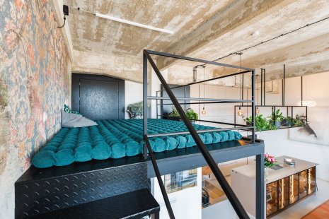 Jak na design loftu ze staré továrny - foto: Michal Bernátek