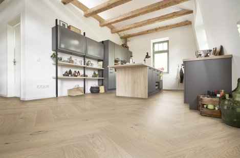 Castle collection of KPP Château Herringbone parquet: When reminiscence is a trend of the present - KPP Chateau Herringbone CHAMBORD