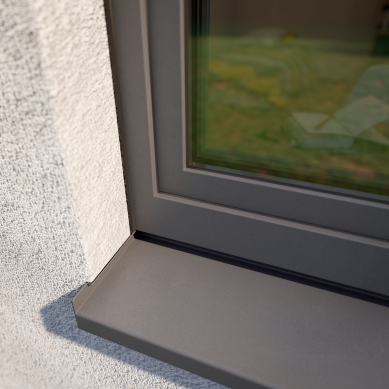 PVC profily Elegant sklízí ceny za design - Elegant Infinity ThermoFibra