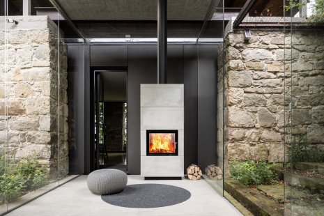 Modular fireplaces that adapt to any space