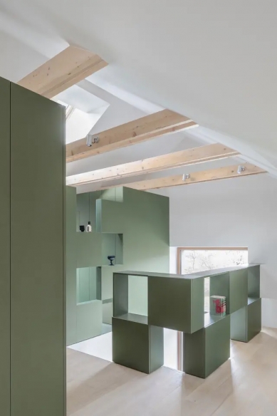 The former warehouse was transformed by the architect into a sophisticated attic