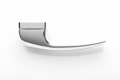 Autoklika: Italian design, Czech craftsmanship, automotive soul - Autoclick – glossy chrome surface - foto: M&T
