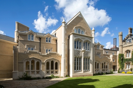 Držitelem Driehausovy ceny 2026 je John Simpson